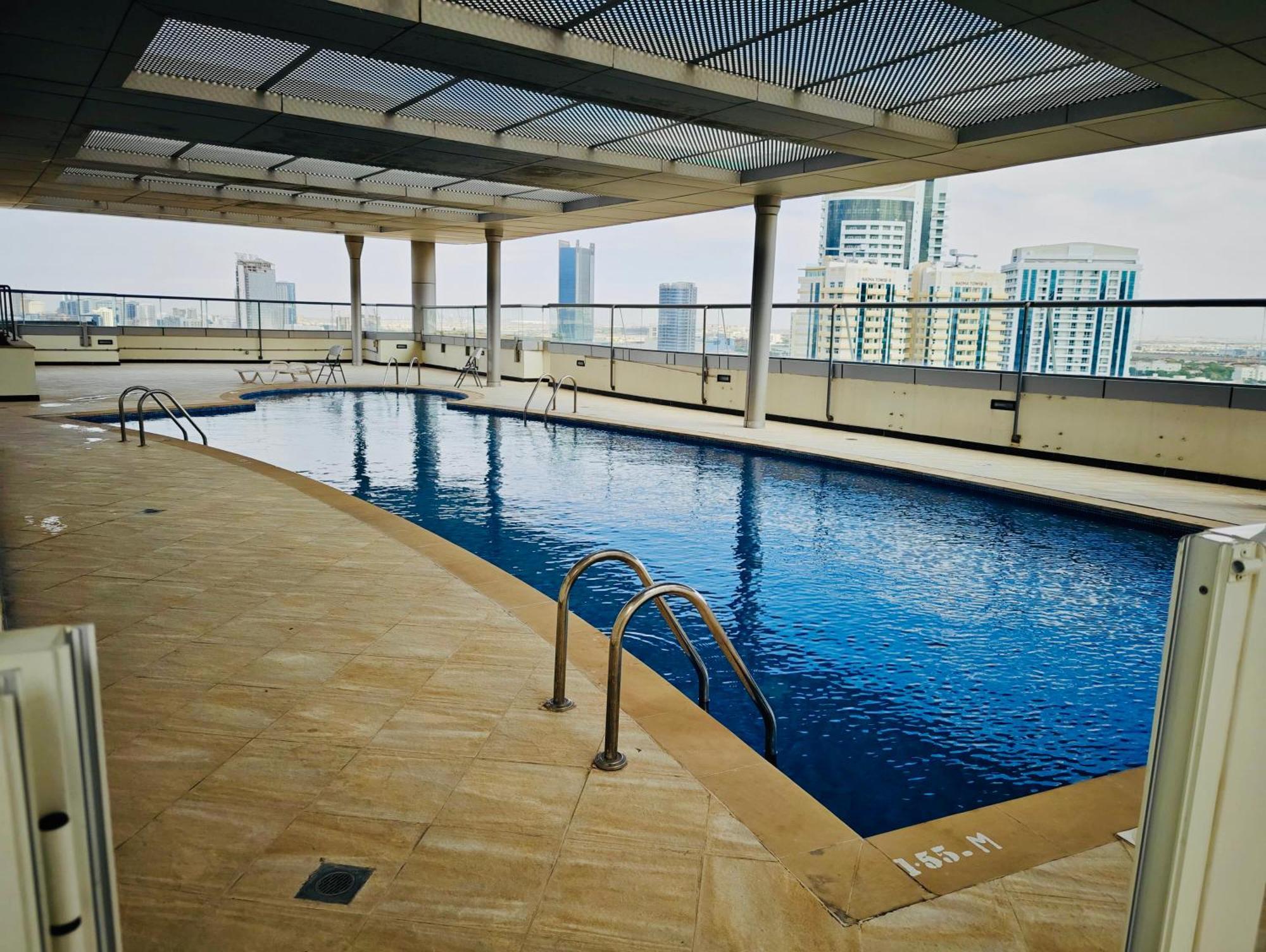 369 Stays- 1 Bedroom Apartment In Sports City Дубай Екстериор снимка