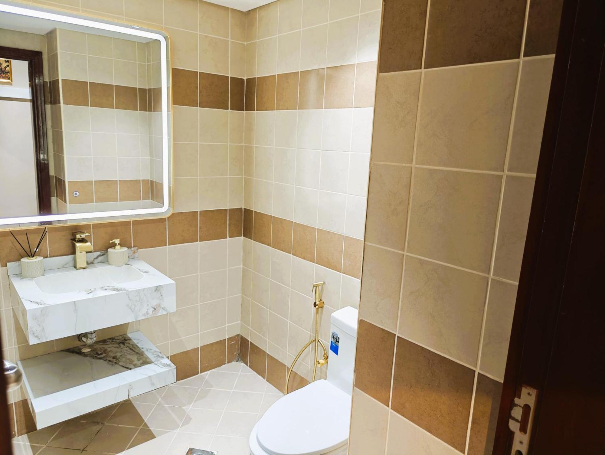 369 Stays- 1 Bedroom Apartment In Sports City Дубай Екстериор снимка